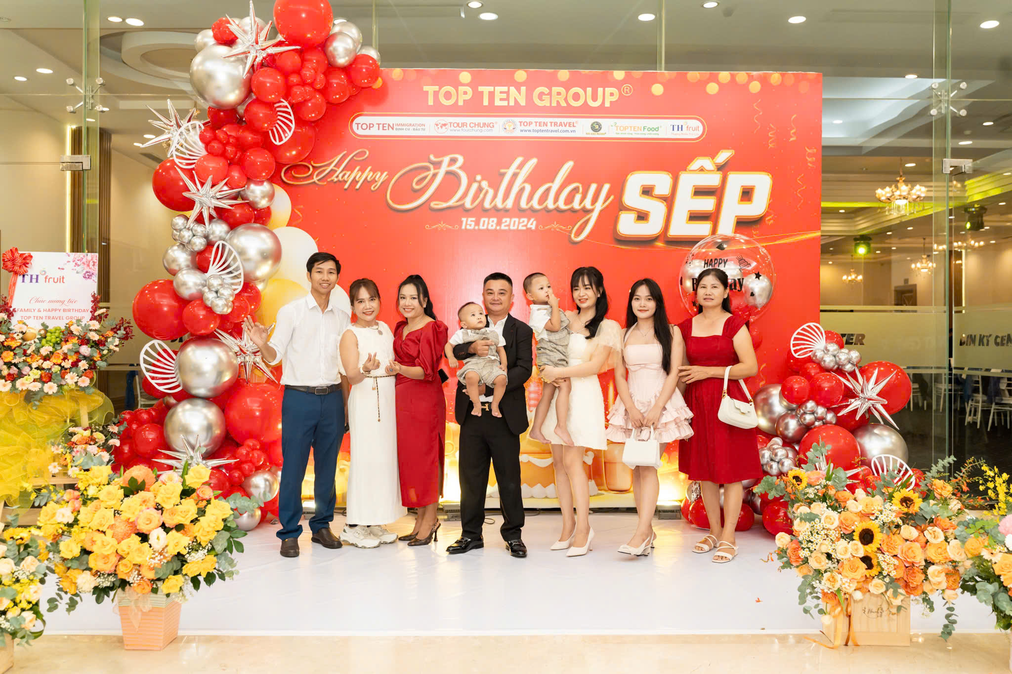 Tập thể Top Ten Group cùng “FAMILY DAY & HAPPY BIRTHDAY SẾP”-433-1