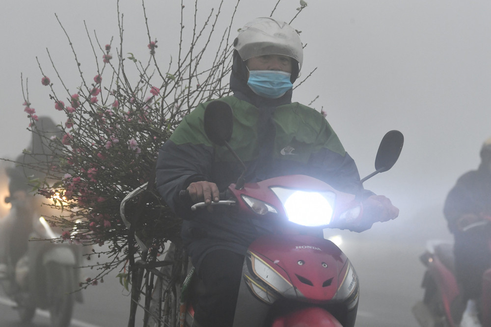 Thời tiết Hà Nội có sương mù và mưa phùn-2716-1