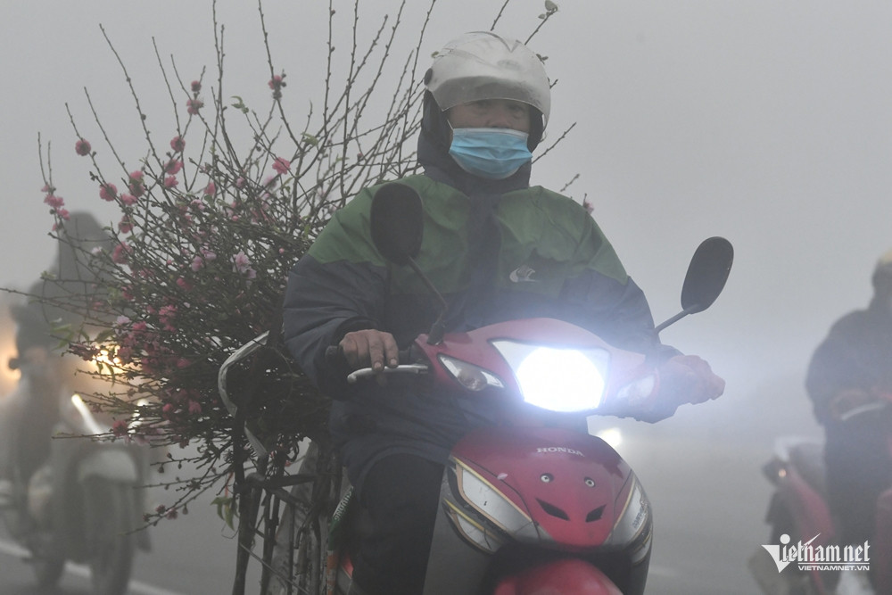 Thời tiết Hà Nội có mưa phùn và sương mù vào sáng sớm.-2744-1