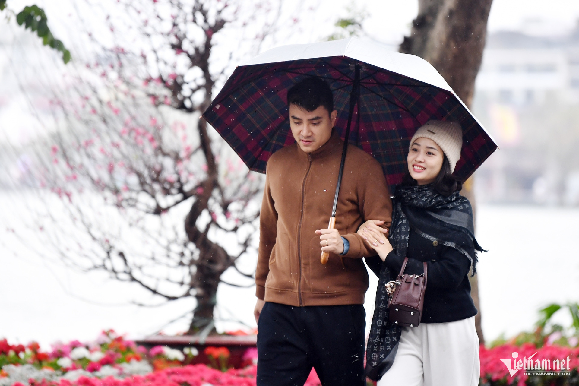 Thời tiết Hà Nội có sương mù, mưa rải rác-2771-1