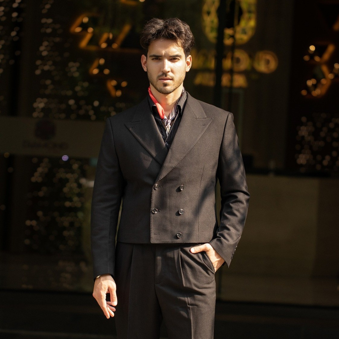 Vest/suit chiếm thị phần lớn trong thị trường thời trang nam.-2187-1