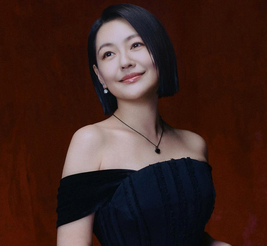 Tiểu S khẳng định đeo vòng có chứa tro cốt của Đại S.-2269-1