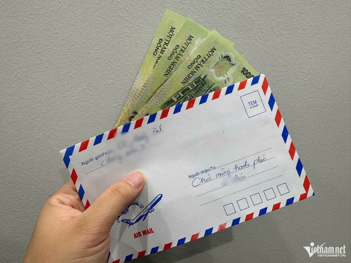 Tôi sốc vì phong bì mừng cưới của chị đồng nghiệp-2954-1