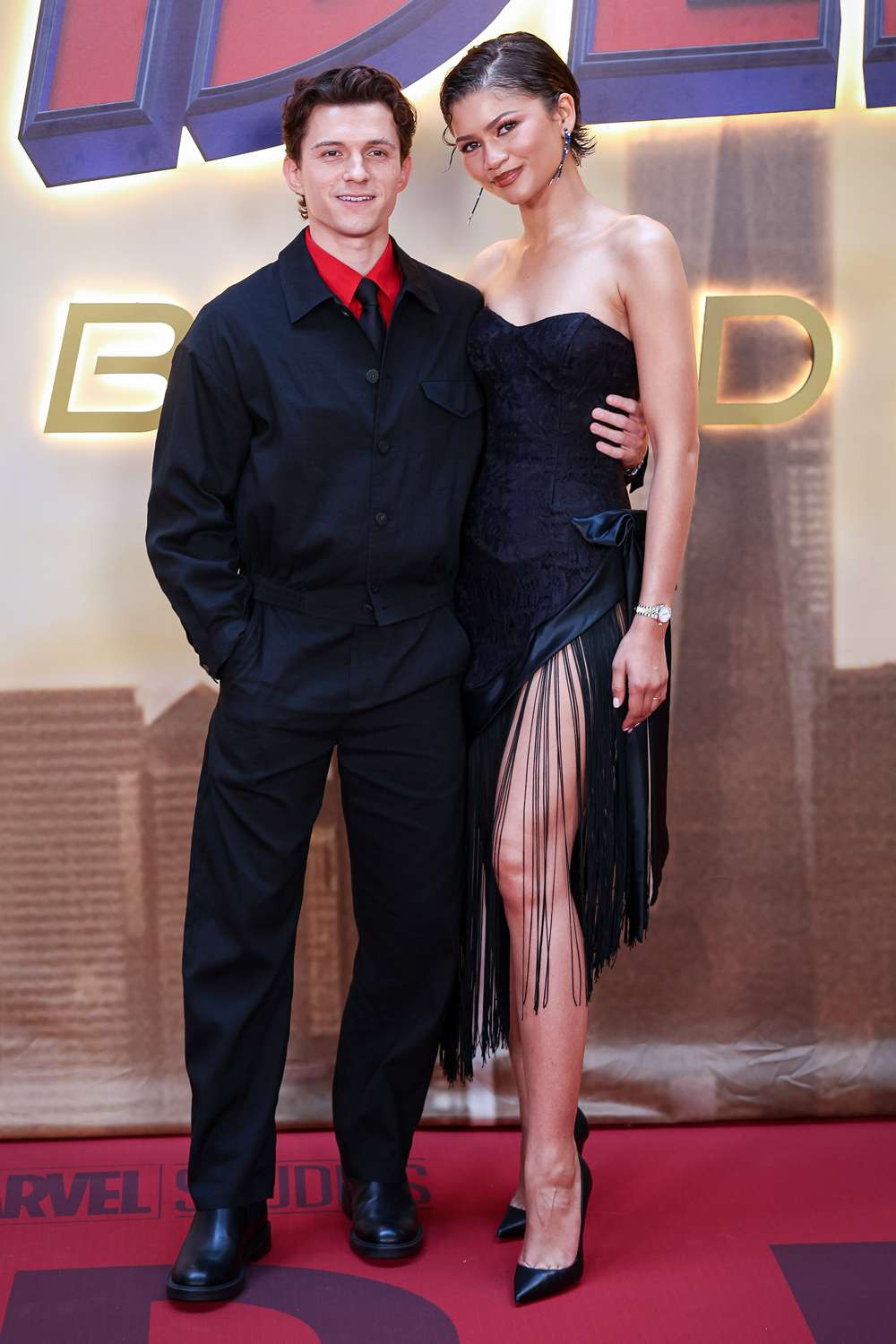 Tom Holland và Zendaya xác nhận đã là vợ chồng-3545-1