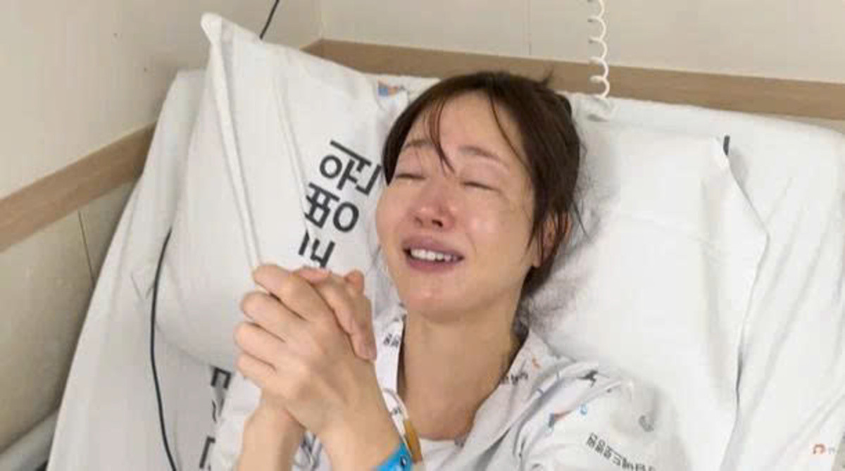 Uhm Ji Won bị gãy xương bàn chân nghiêm trọng trong-2856-2