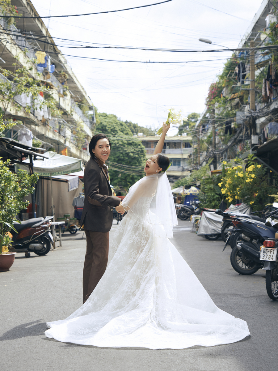 Vợ chồng Việt Hương - Hoài Phương khoe ảnh cưới 20 năm giản dị - đáng yêu-4659-2