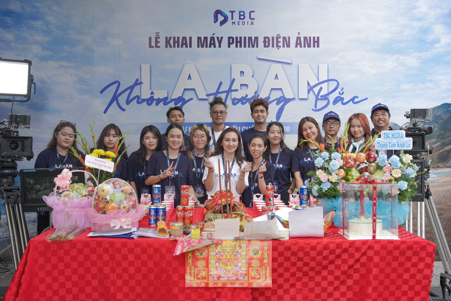 Hoài Linh và Quyền Linh ngày đấu bấm máy phim La Bàn Không Hướng Bắc-3203-1