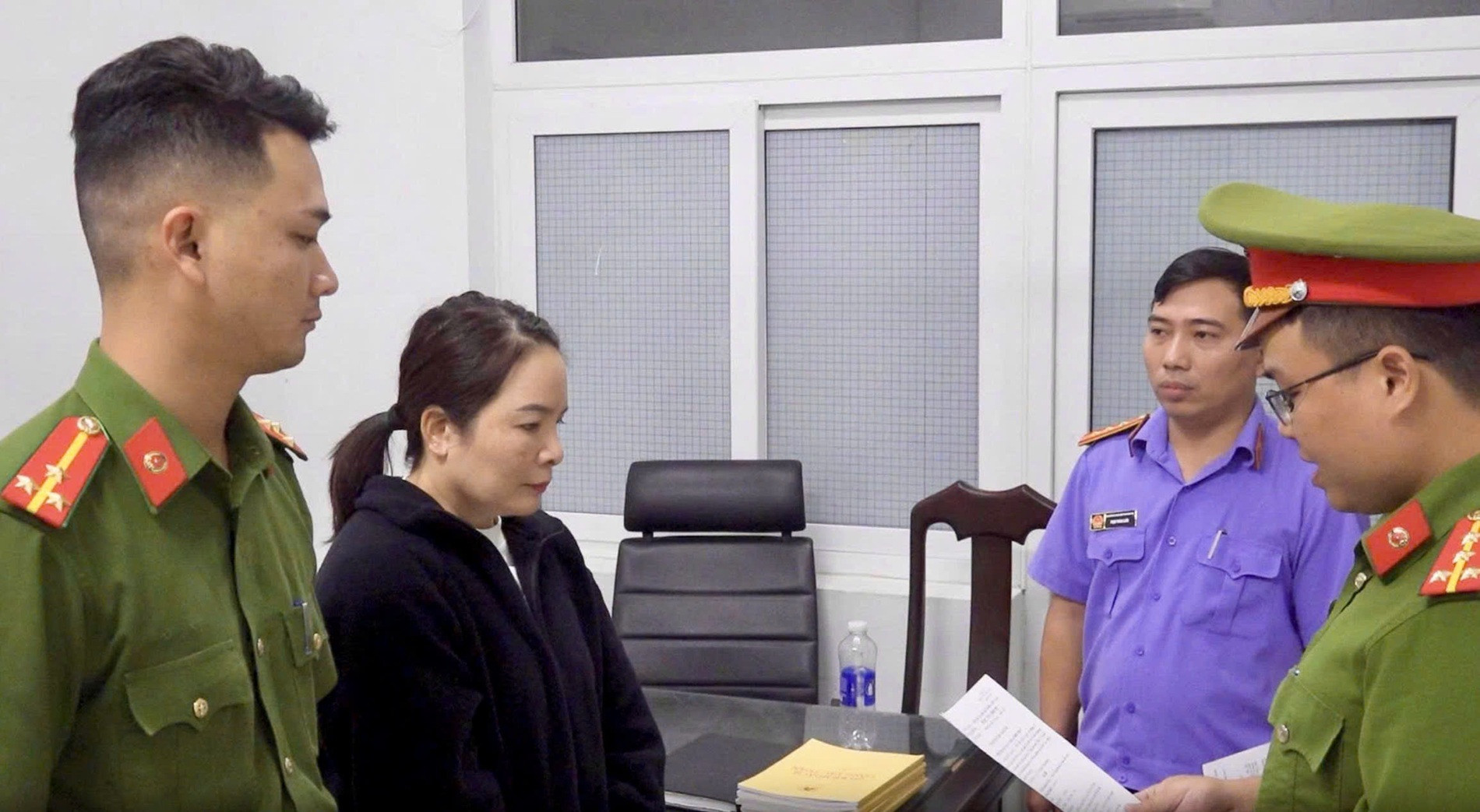 Bắt nữ giám đốc lừa bán đất chiếm đoạt 14 tỷ đồng