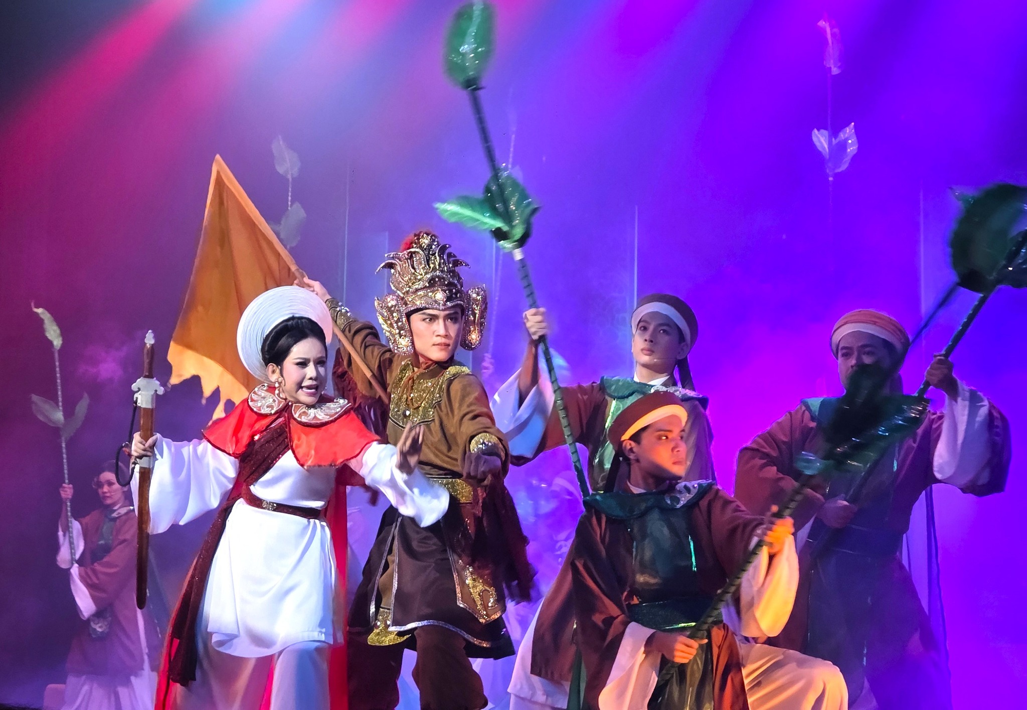 Bình Tinh nhận 2 Huy chương vàng quốc tế trong vòng 1 tháng