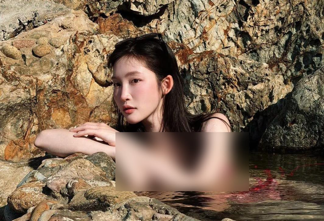 Bức ảnh phản cảm của Juky San