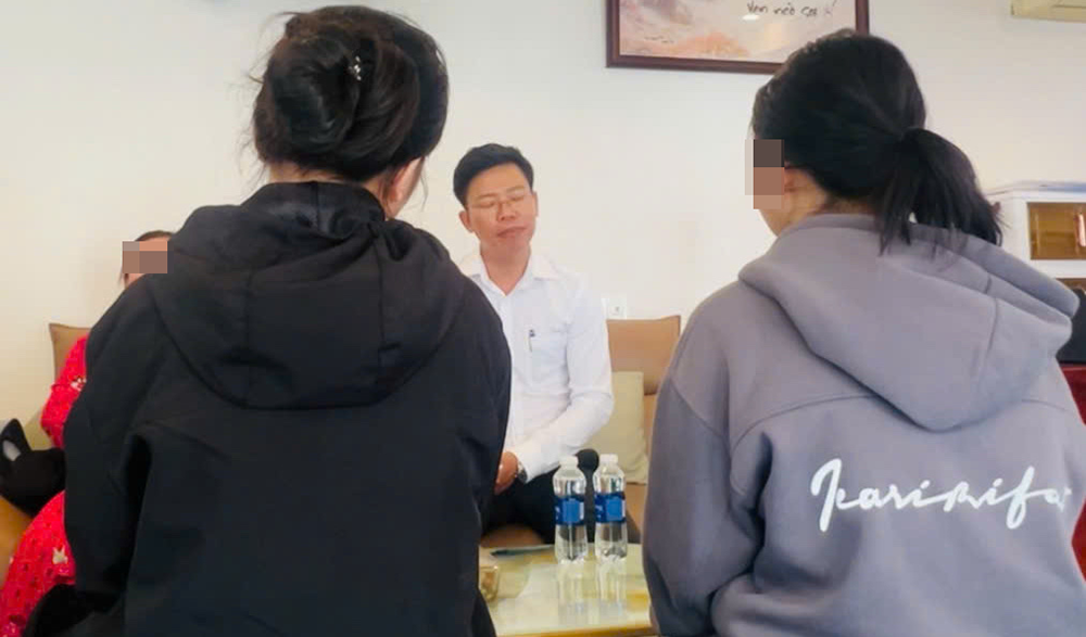 Cha ruột xâm hại 2 con gái