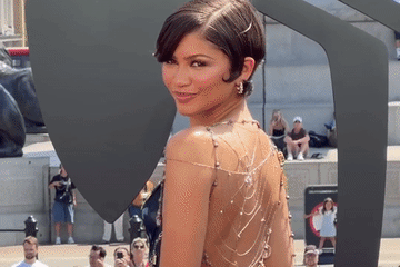 Chiếc đầm ấn tượng của Zendaya.