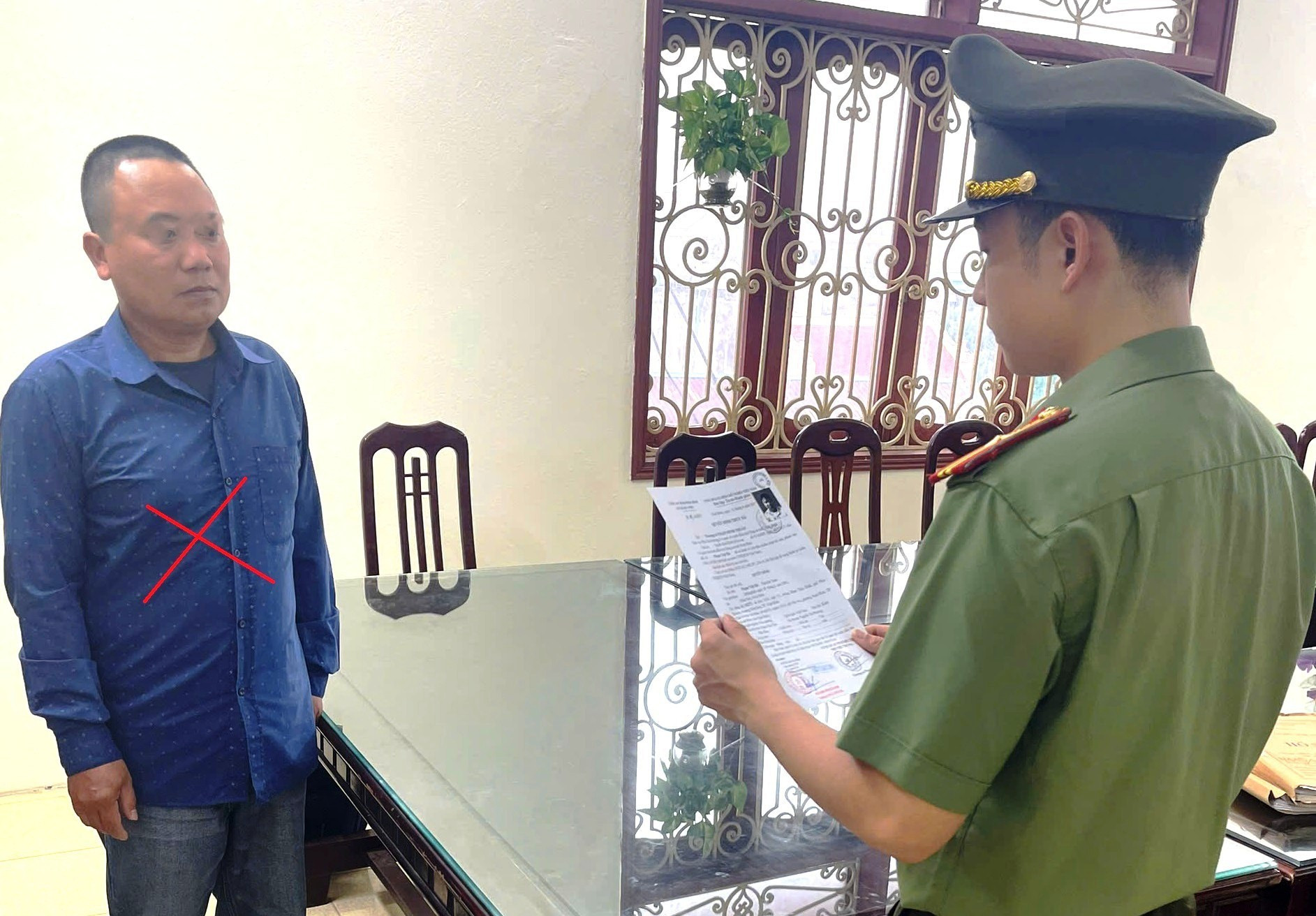 Chiếm đoạt rồi bỏ trốn khỏi địa phương