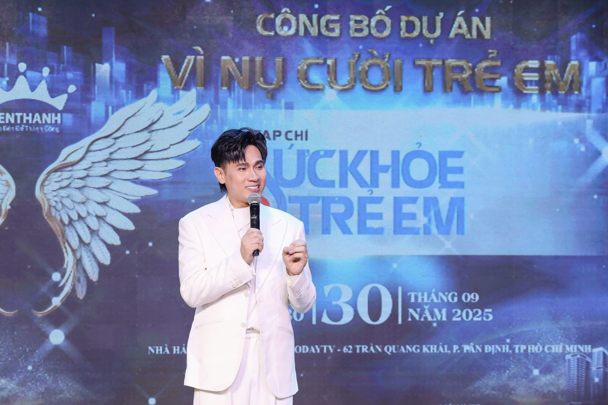 Doanh thu từ hít “Say Một Đời Vì Em” Nguyên Vũ góp cho quỹ thừ thiện