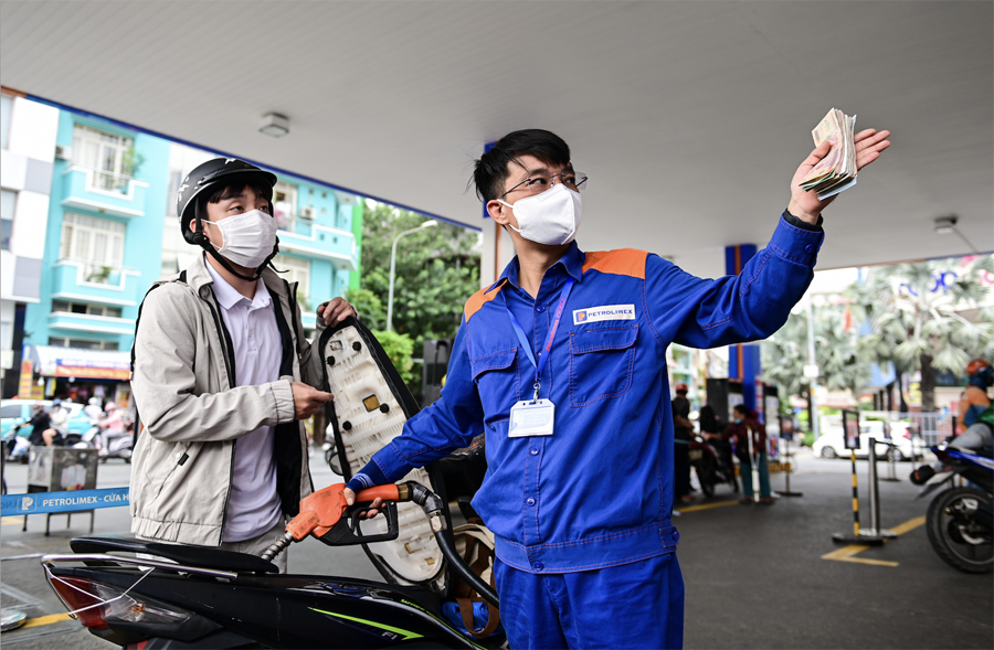 Giá xăng dầu trong nước tuần này được điều chỉnh giảm