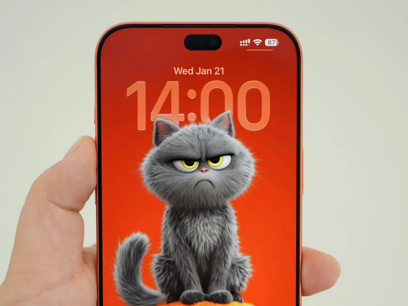 Giao diện Dynamic Island nhỏ hơn trên iPhone 18 Pro