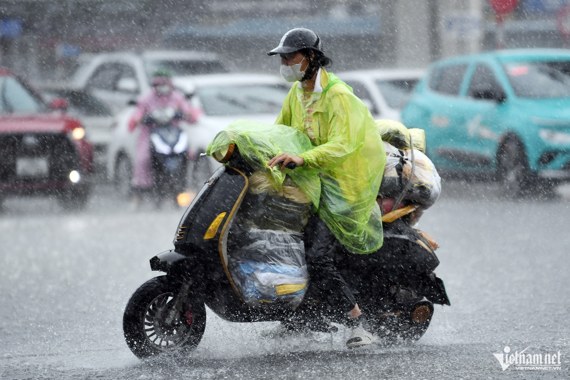 Hà Nội có thể mưa giông từ đêm nay và sáng mai 17/4