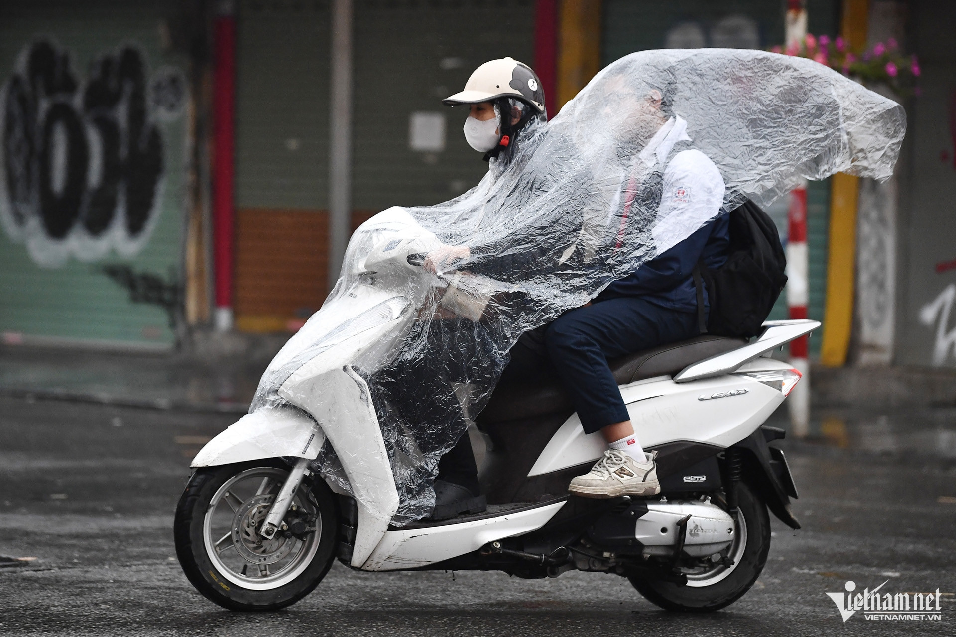 Hà Nội xuất hiện mưa ở nhiều nơi