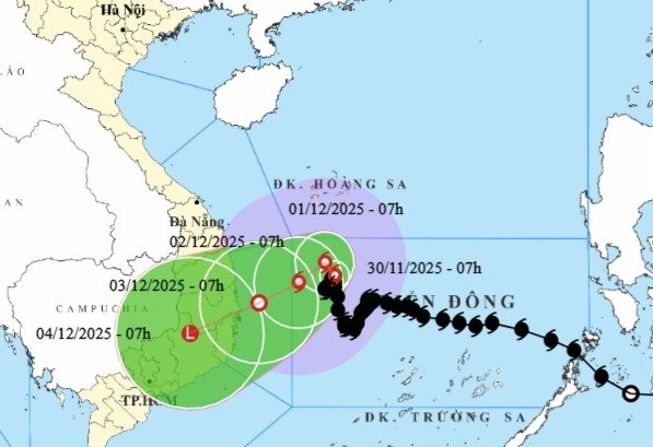 Hướng di chuyển của bão số 15, cập nhật sáng 30/11.