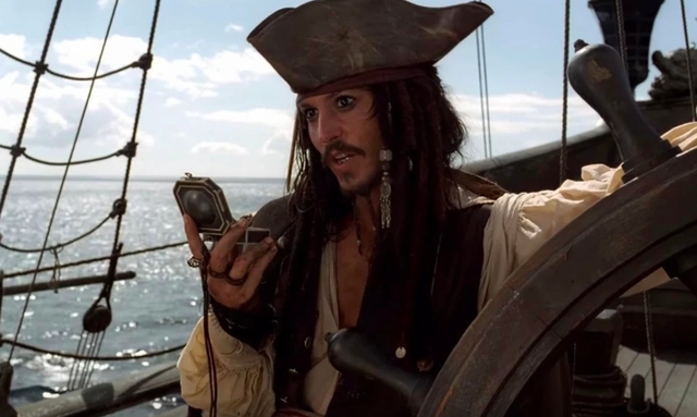 Johnny Depp nổi tiếng toàn cầu với vai Jack Sparrow trong loạt phim Cướp biển vùng Caribbean
