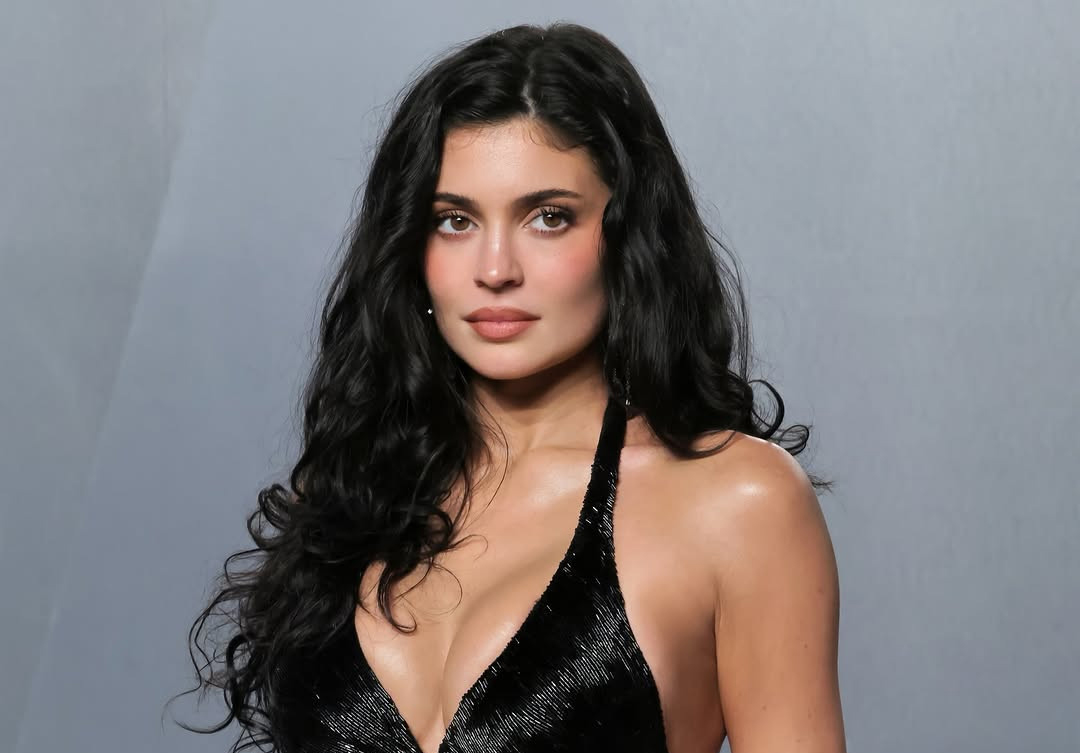 Kylie Jenner là bạn gái Timothée Chalamet bị kiện