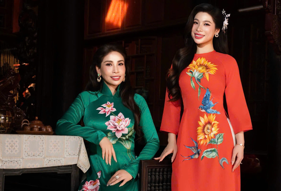 Lý Hương thực hiện bộ ảnh áo dài cùng con gái Jessica