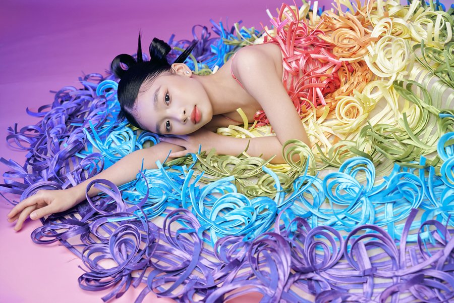 Mẫu nhí Ruby Tâm Nhi tỏa sáng với thiết kế của NTK Nguyễn Minh Công