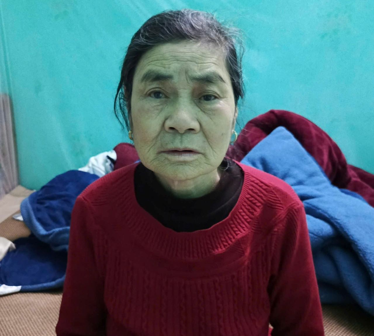 Mẹ già mòn mỏi tìm kiếm suốt 37 năm