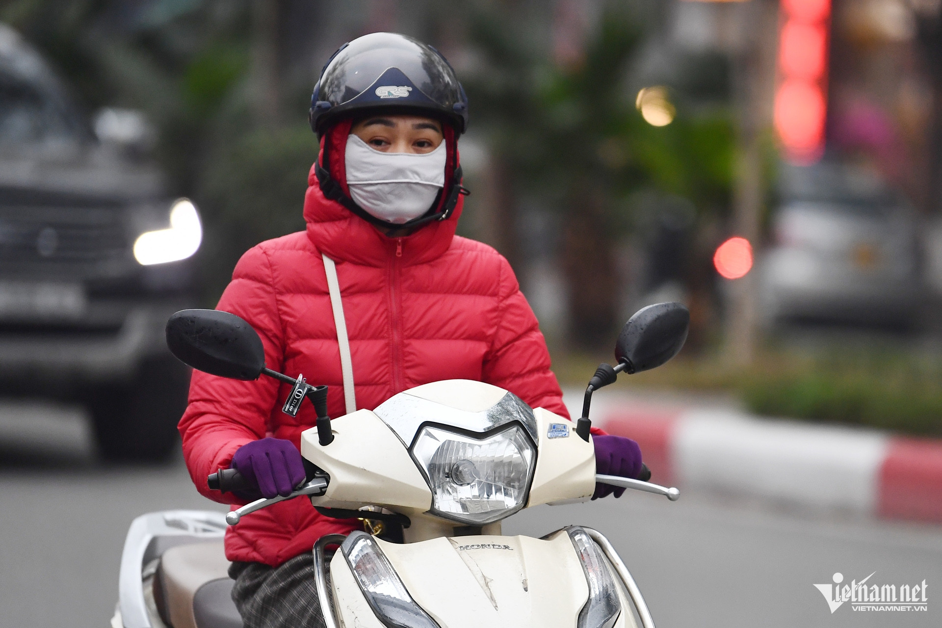 Miền Bắc chìm trong không khí lạnh, đối mặt băng giá