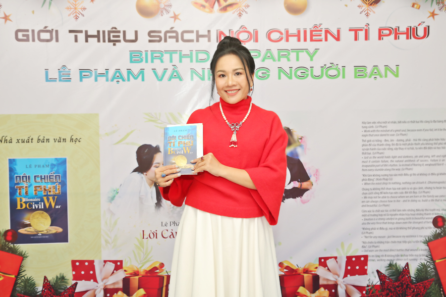 Nhiều sao đổ bộ ngày ra mắt cuốn sách 'Nội chiến Tỉ phú' của CEO Lê Phạm