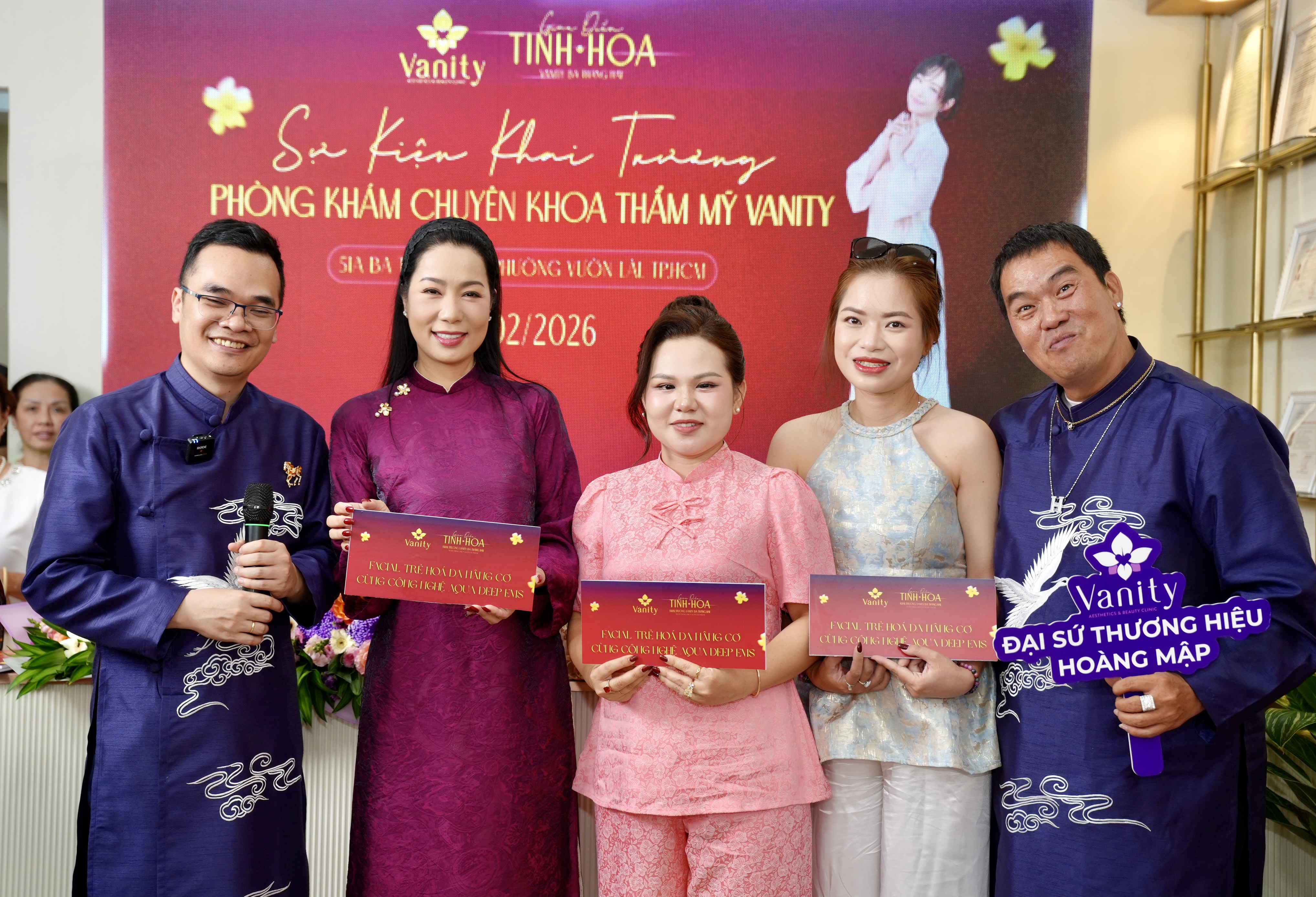 NSND Trịnh Kim Chi, Hoàng Mập góp mặt Lễ khai trương Thẩm mỹ Vanity