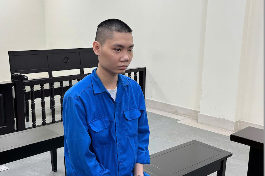 Phóng hỏa đốt nhà gia đình ở Hà Nội