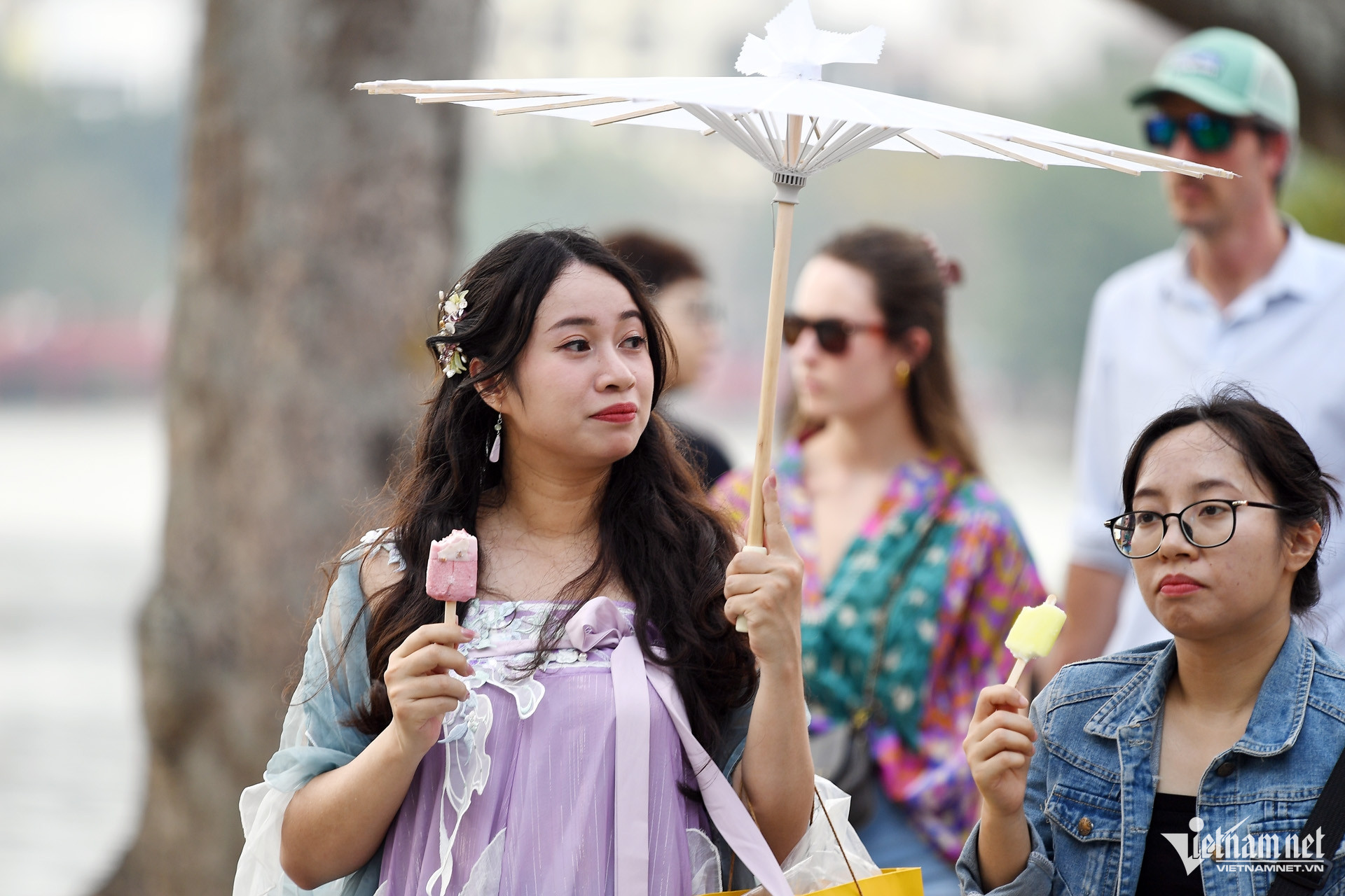 Thời tiết Hà Nội dịu mát.