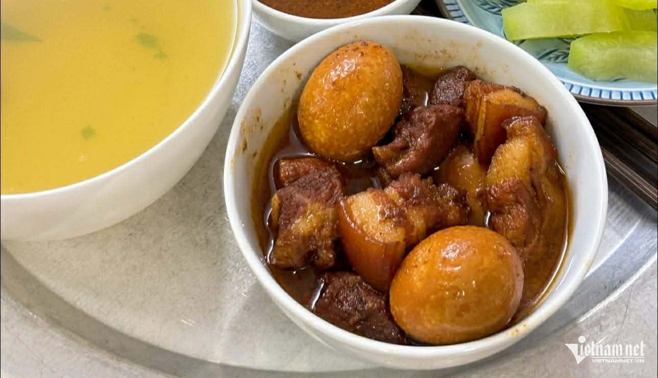 Tôi rơi nước mắt khi ăn miếng thịt kho tàu trong bữa cơm đầu tiên ở nhà chồng