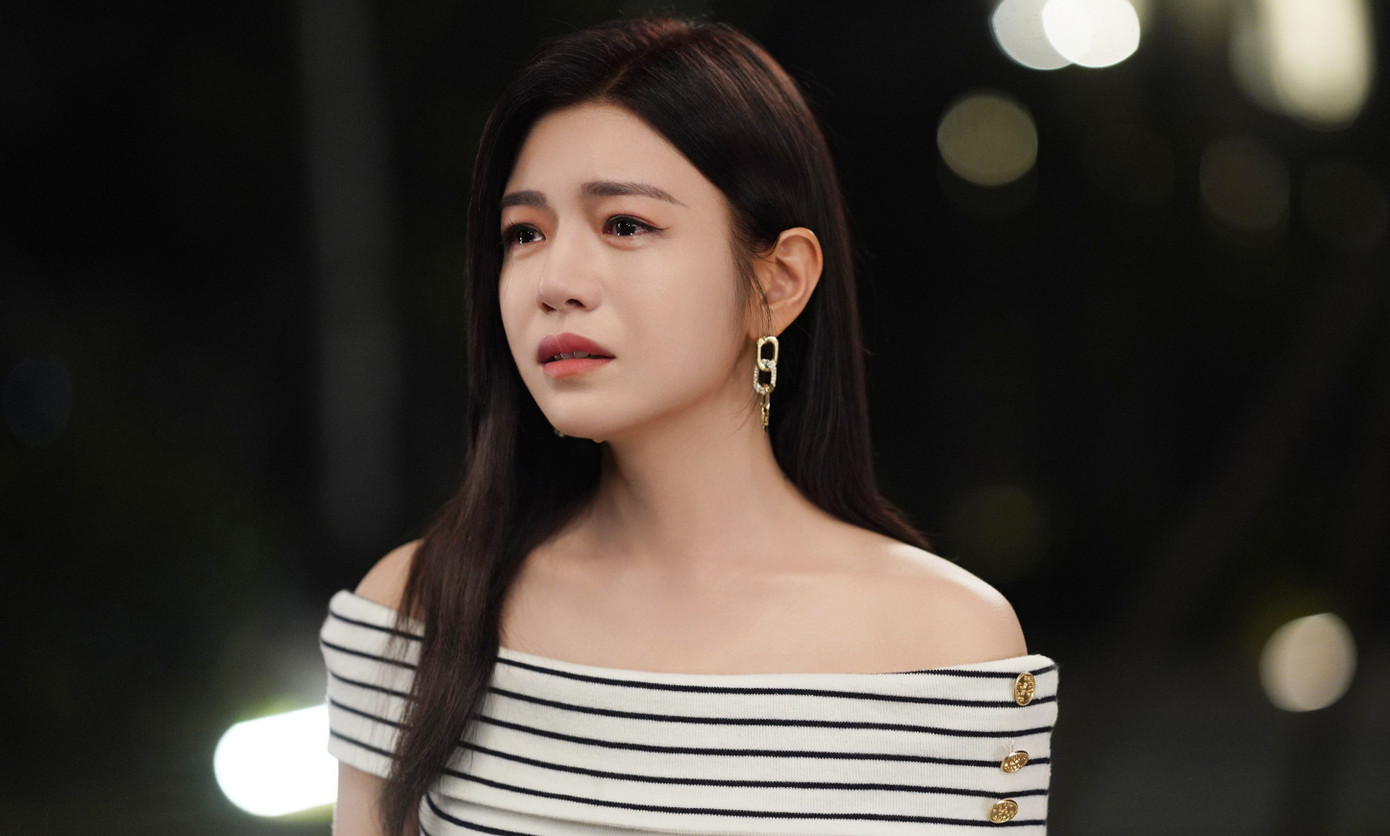 Trần Nghiên Hy bị chỉ trích vì lợi dụng tên tuổi của chồng cũ Trần Hiểu quảng bá phim mới