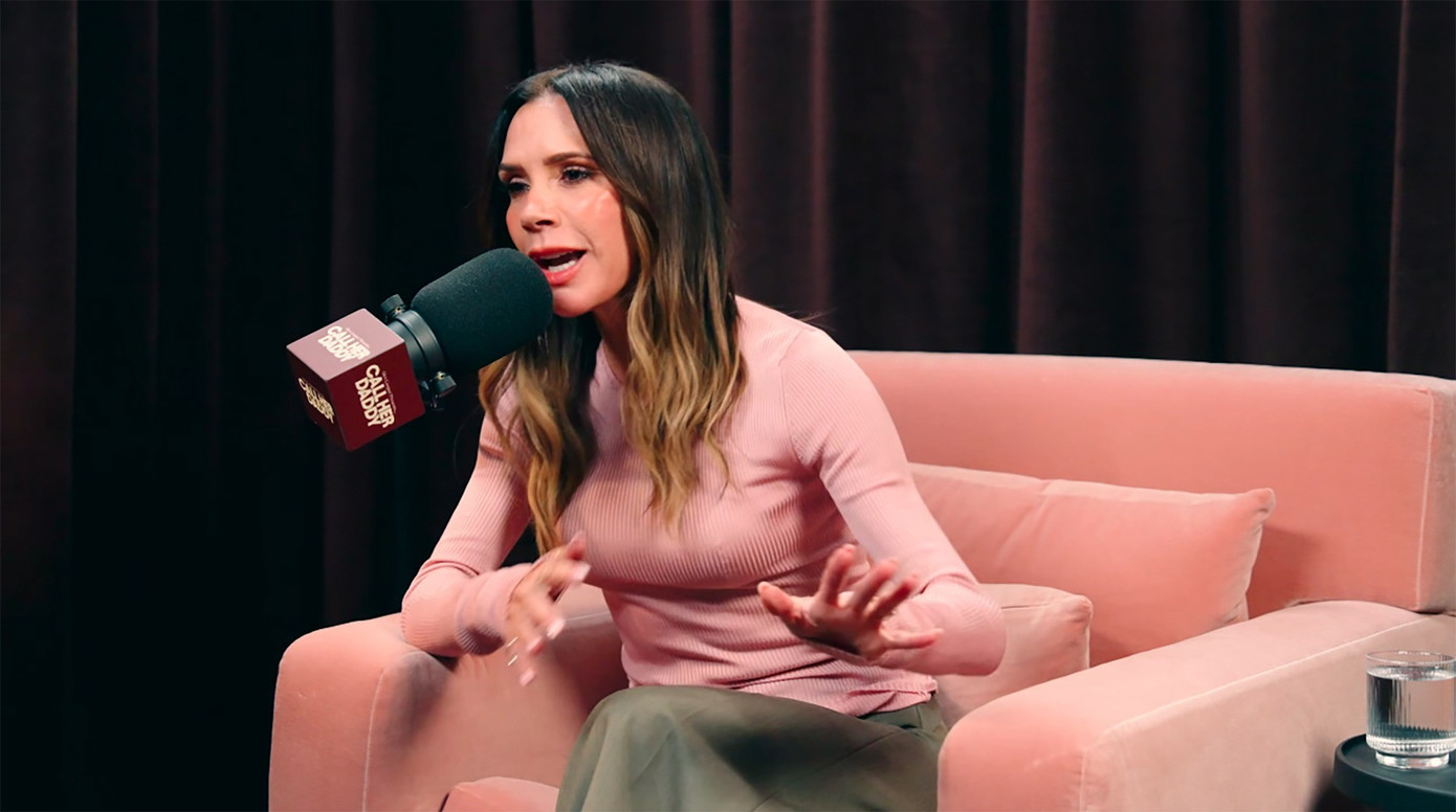 Victoria Beckham trong cuộc phỏng vấn podcast