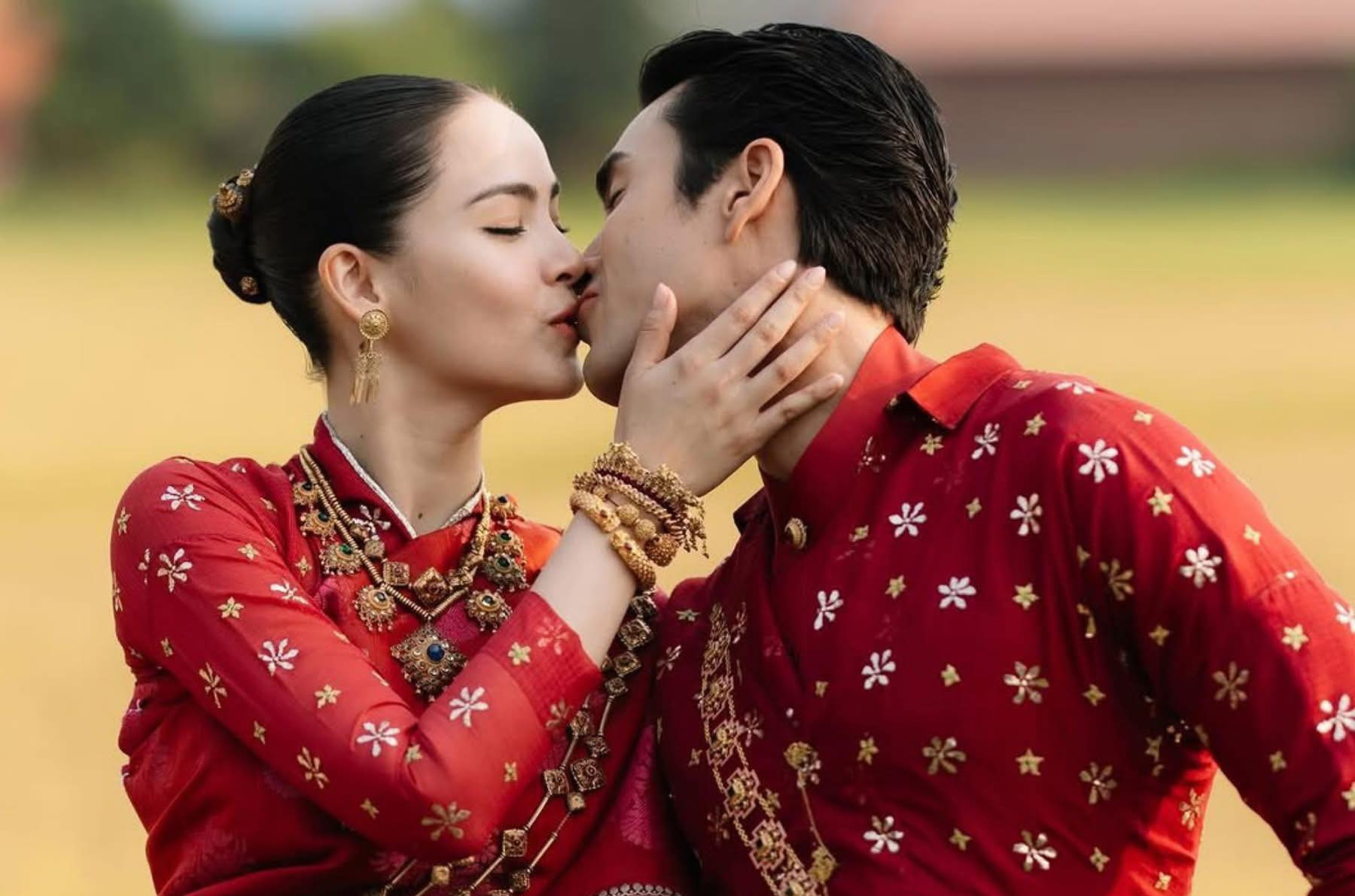 Đám cưới gây sốt của cặp đôi ở Khon Kaen