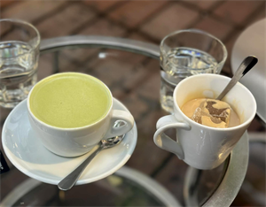 Bạn không nên uống trà, cà phê ngay sau khi ăn,