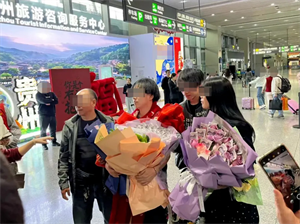 Chàng trai sau 21 năm bị bắt cóc đã đoàn tụ với gia đình