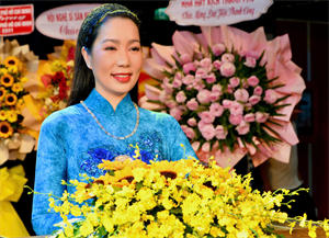 Chủ tịch Hội Sân khấu TP. Hồ Chí Minh nhiệm kỳ 2026 - 2031 bầu chọn NSND Trịnh Kim Chi
