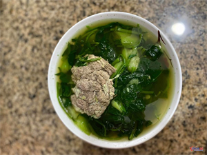 Con dâu mâu thuẫn với mẹ chồng vì bát canh cua