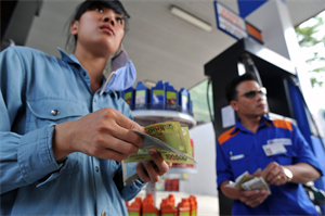 Giá xăng dầu lên gần 19.000 đồng/lít