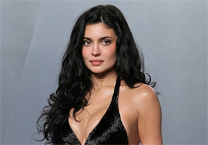 Kylie Jenner là bạn gái Timothée Chalamet bị kiện