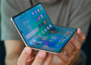 Mẫu smartphone gập Magic V6 của Honor.