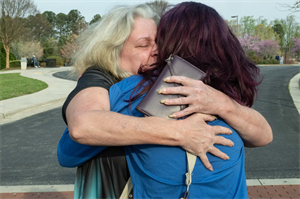 Mẹ mất tích hơn 20 năm bất ngờ xuất hiện