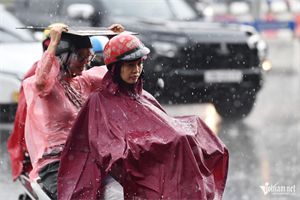 Miền Bắc sắp đón liên tiếp ba đợt mưa giông, trời chuyển mát kéo dài