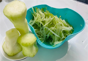 Món bí đao nấu canh, ép nước giải nhiệt ngày hè.