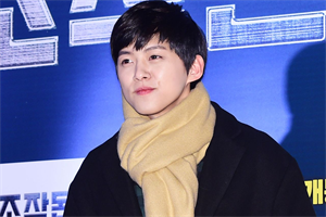 Nam ca sĩ Dongho khởi kiện vợ cũ vì tội phỉ báng.