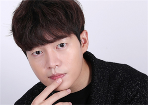 Nam diễn viên Son Seung Won bị bắt giam