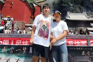 Nam sinh lớp 10 kiên quyết cứu mẹ bằng mọi giá